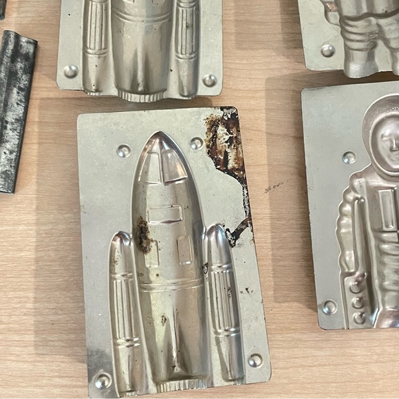 Vintage Astronaut & Spaceship Rocket Ship Chocolate Candy Making Mold Space - Picture 9 of 13